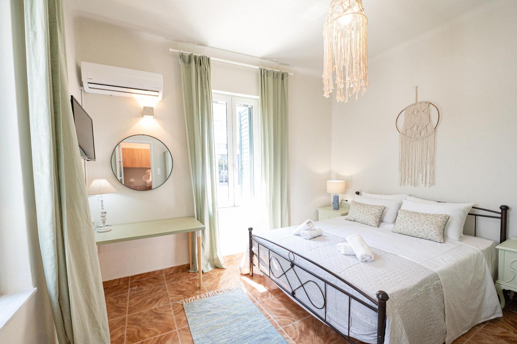 Sunny Yard Apartments Poros Town Exterior foto